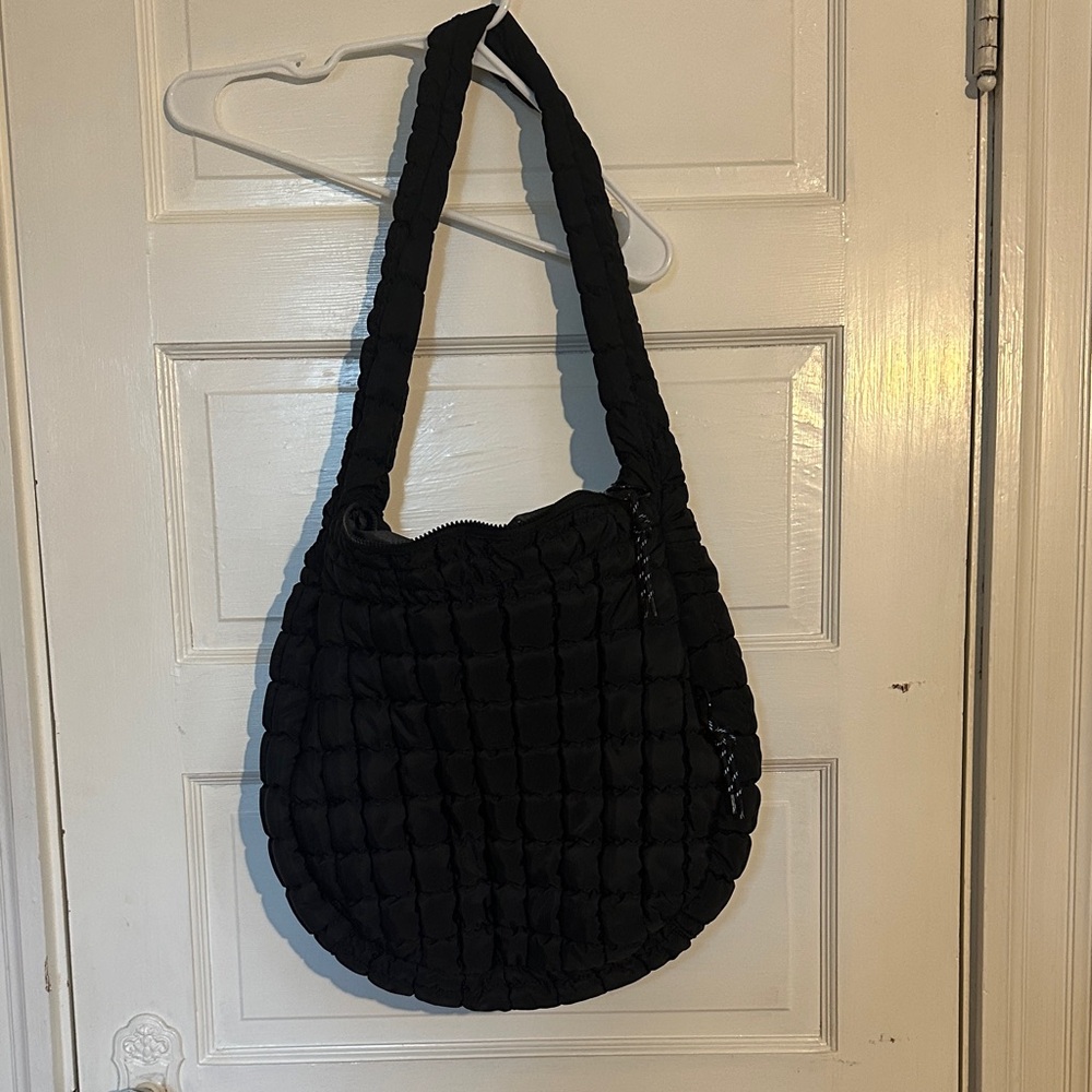 Elegant Black Quilted Shoulder Bag